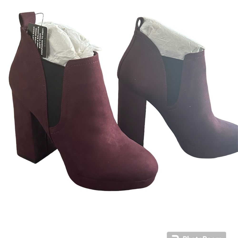 Worthington Nessa Booties in Plum. Size 8.5M. New. Faux Suede.